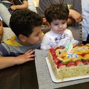 Meet your Posher, Iris